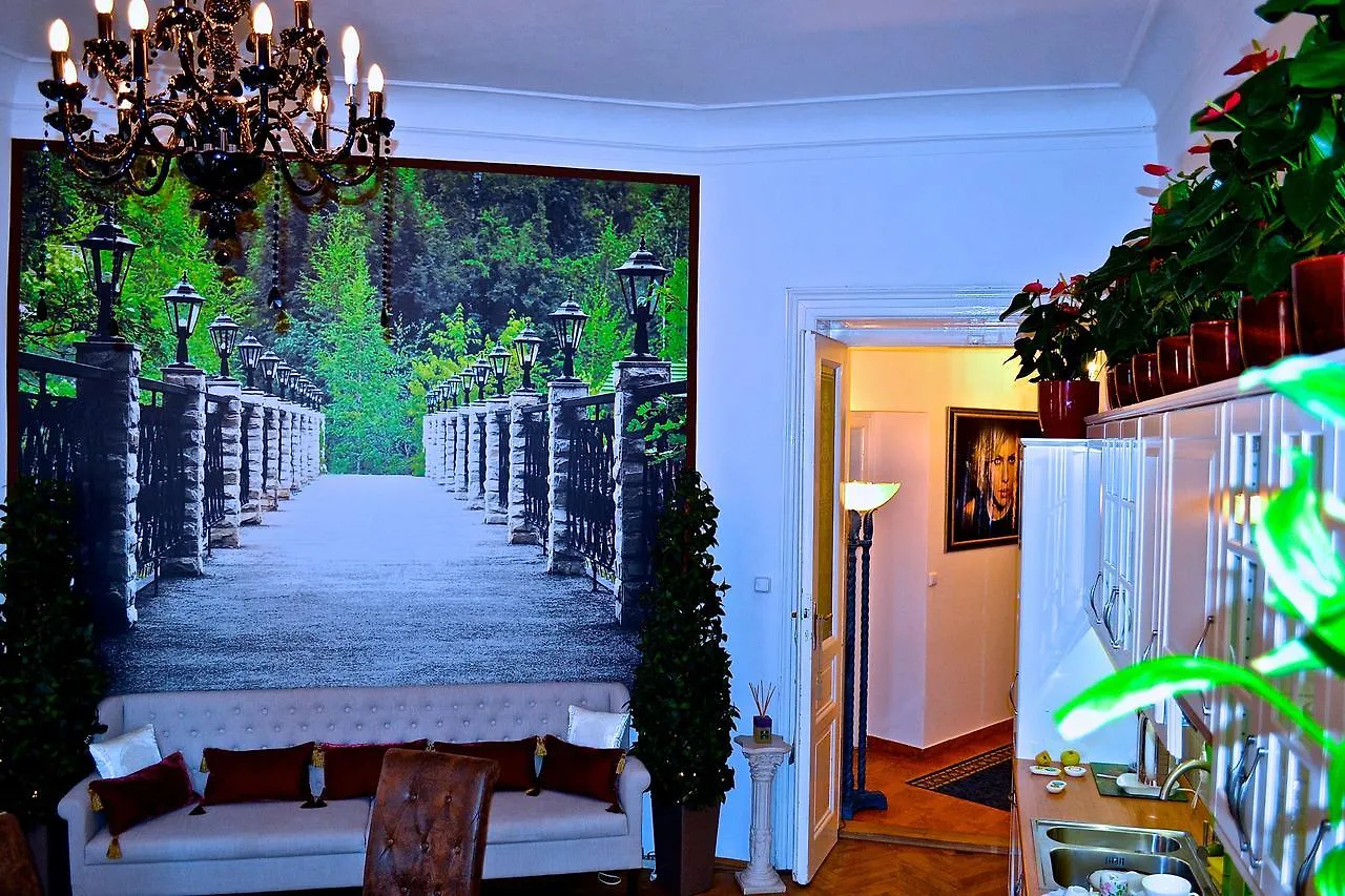 Luxury Versace Apartment Prague